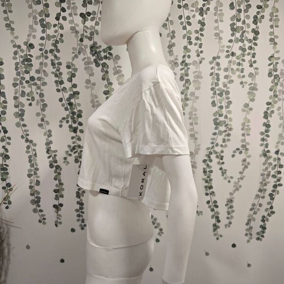 Koral White Cropped Tee Small Logo Boxy Fit Soft Stretch Cut Tag NWT - Picture 4 of 8